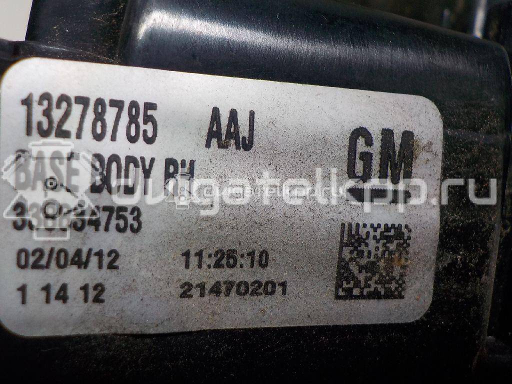 Фото Фонарь задний наружный правый  13386604 для Opel Zafira {forloop.counter}}