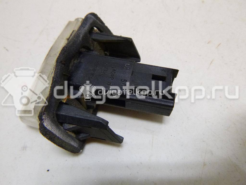 Фото Фонарь подсветки номера  6340A3 для Peugeot 406 / 407 / Traveller / 5008 / Expert {forloop.counter}}