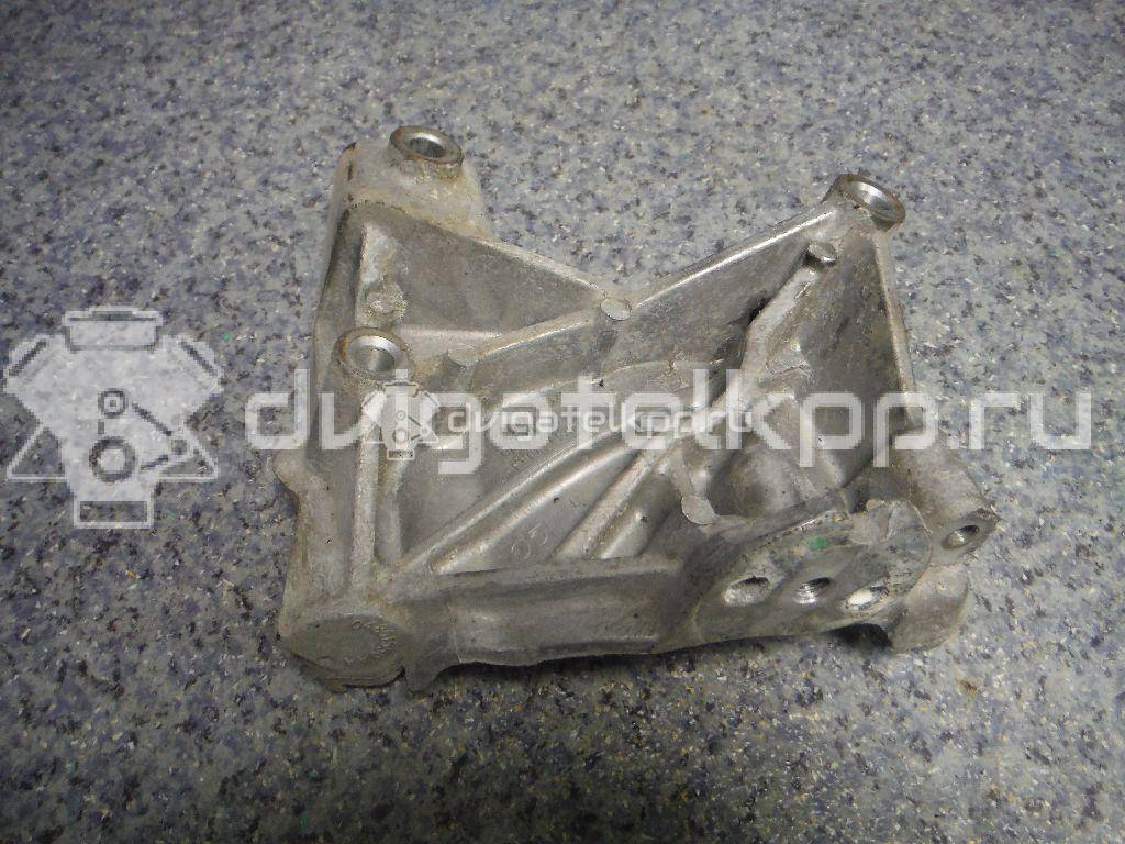 Фото Кронштейн генератора для двигателя EDZ для Chrysler Voyager / Stratus / Pt Cruiser / Sebring 140-163 л.с 16V 2.4 л бензин 04861550AA {forloop.counter}}