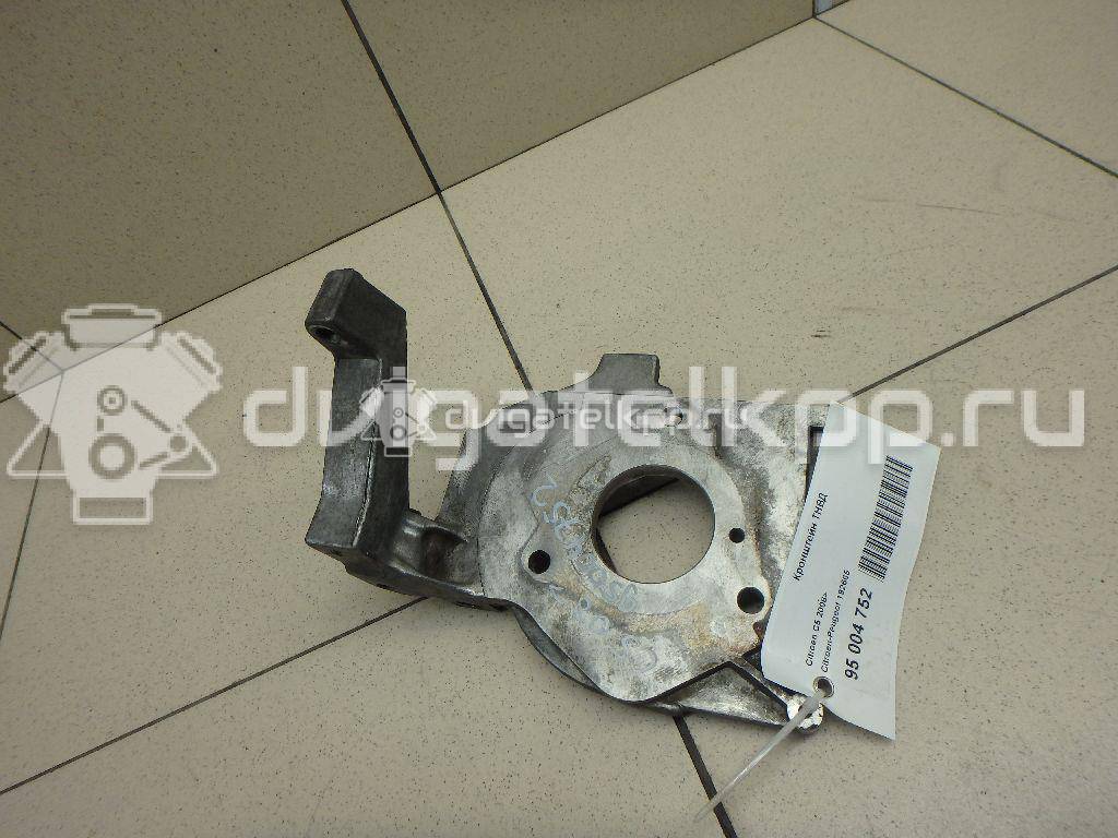 Фото Кронштейн ТНВД для двигателя 9HZ (DV6TED4) для Citroen Berlingo / C3 / C2 Jm / C5 109 л.с 16V 1.6 л Дизельное топливо 192665 {forloop.counter}}