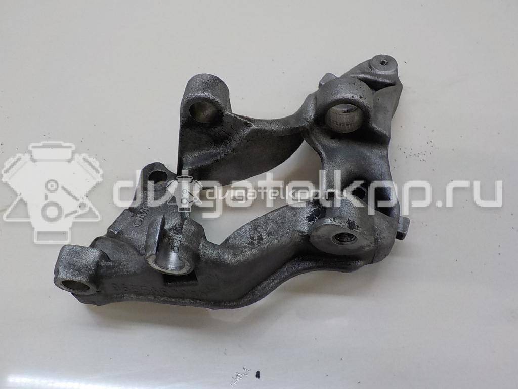 Фото Кронштейн генератора для двигателя 9HZ (DV6TED4) для Citroen Berlingo / C3 / C2 Jm / C5 109 л.с 16V 1.6 л Дизельное топливо 5706K3 {forloop.counter}}