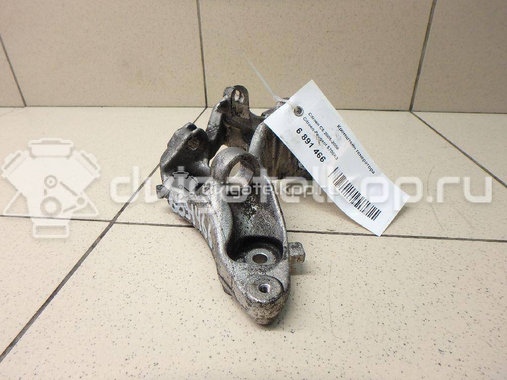 Фото Кронштейн генератора для двигателя 9HZ (DV6TED4) для Citroen Berlingo / C3 / C2 Jm / C5 109 л.с 16V 1.6 л Дизельное топливо 5706K3 {forloop.counter}}