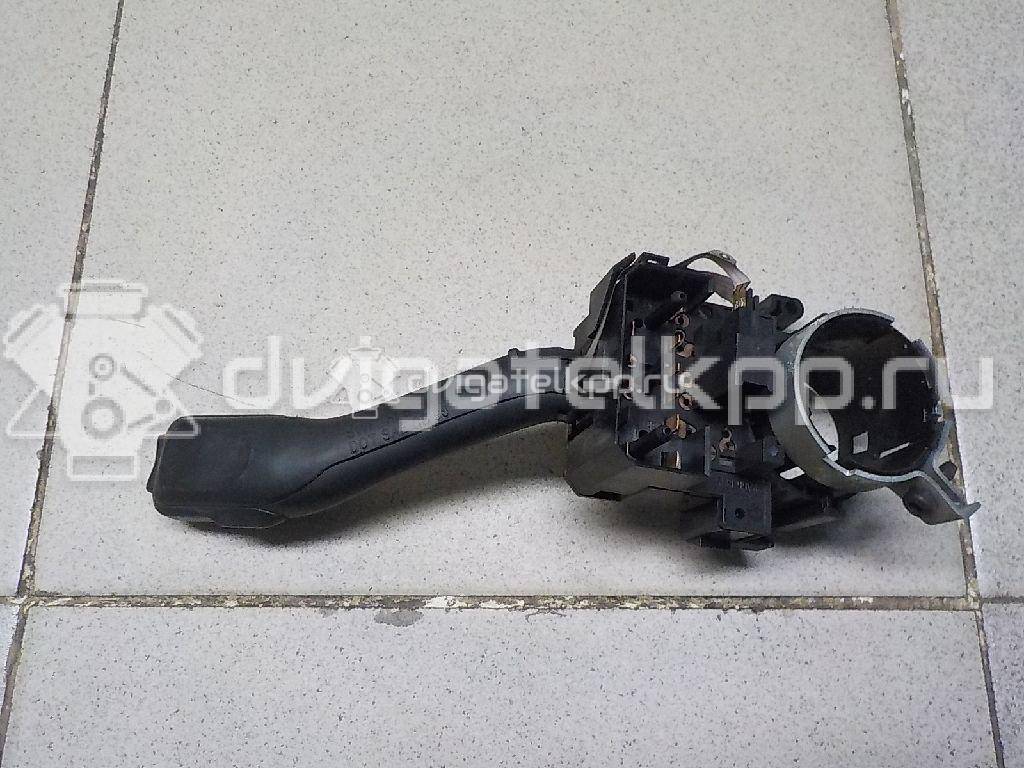 Фото Переключатель поворотов подрулевой  8L0953513J01C для Seat Leon / Toledo / Alhambra {forloop.counter}}