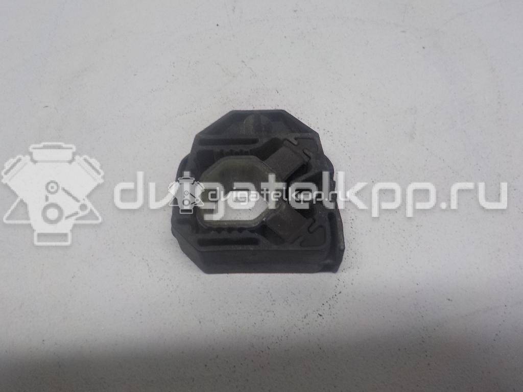 Фото Кронштейн радиатора  1K0121367D для Seat Ibiza / Leon / Toledo / Altea {forloop.counter}}