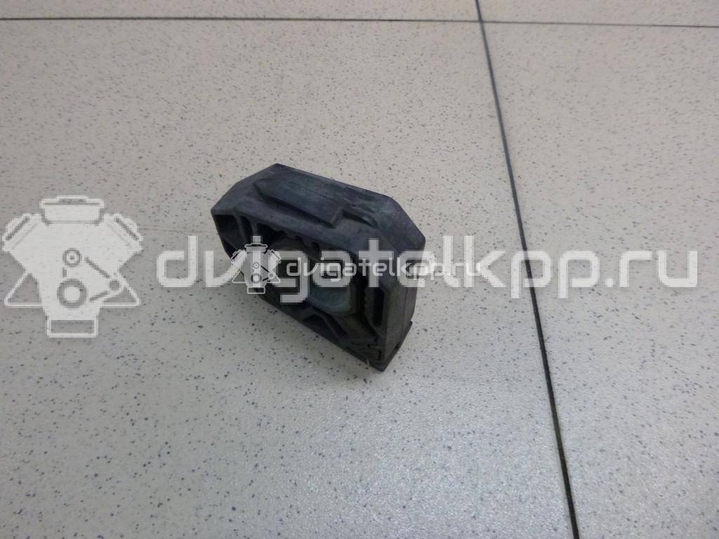 Фото Кронштейн радиатора  1K0121367D для Seat Ibiza / Leon / Toledo / Altea {forloop.counter}}