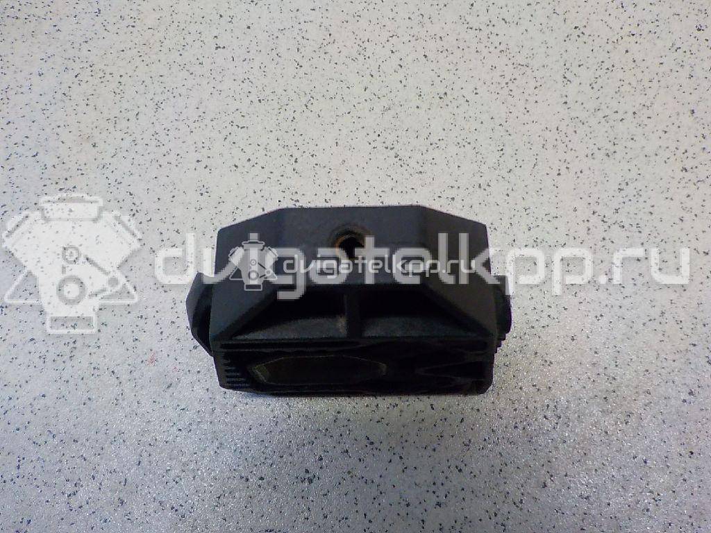 Фото Кронштейн радиатора  1K0121367D для Seat Ibiza / Leon / Toledo / Altea {forloop.counter}}