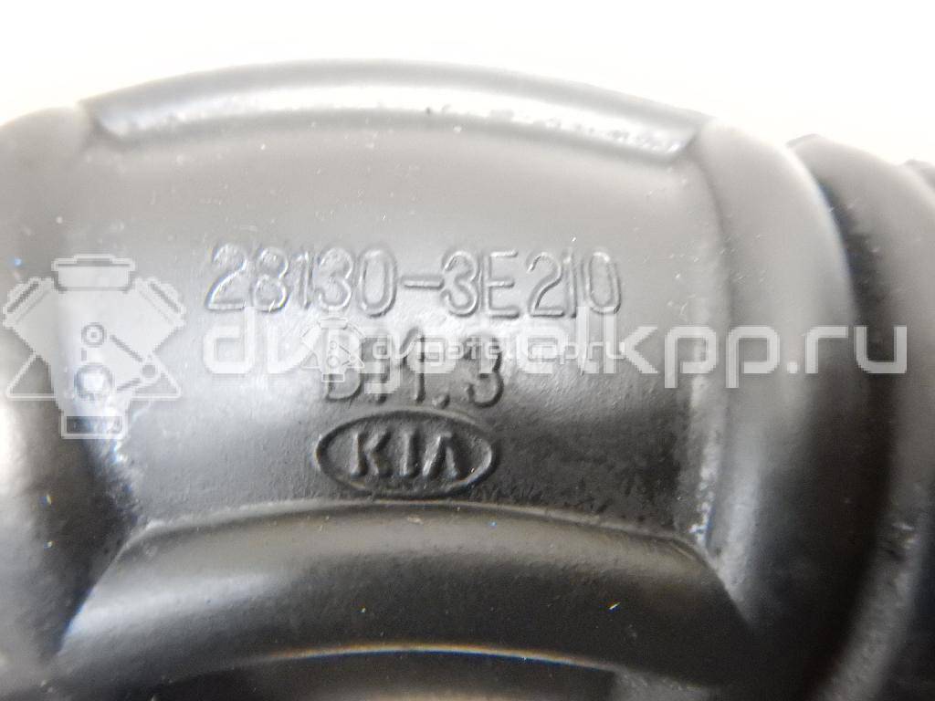 Фото Патрубок воздушного фильтра для двигателя D4CB для Kia Sorento / K2500 Sd 129-178 л.с 16V 2.5 л Дизельное топливо 281303E210 {forloop.counter}}