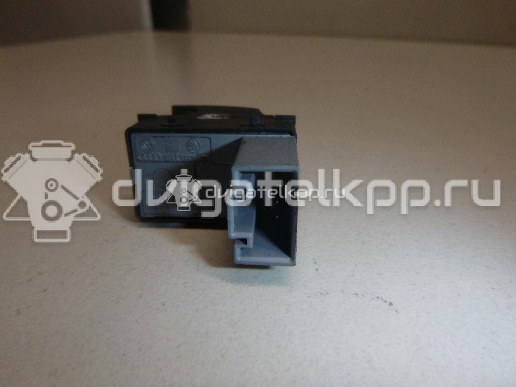 Фото Кнопка стеклоподъемника  7L6959855B для Seat Ibiza / Leon / Toledo / Alhambra / Altea {forloop.counter}}