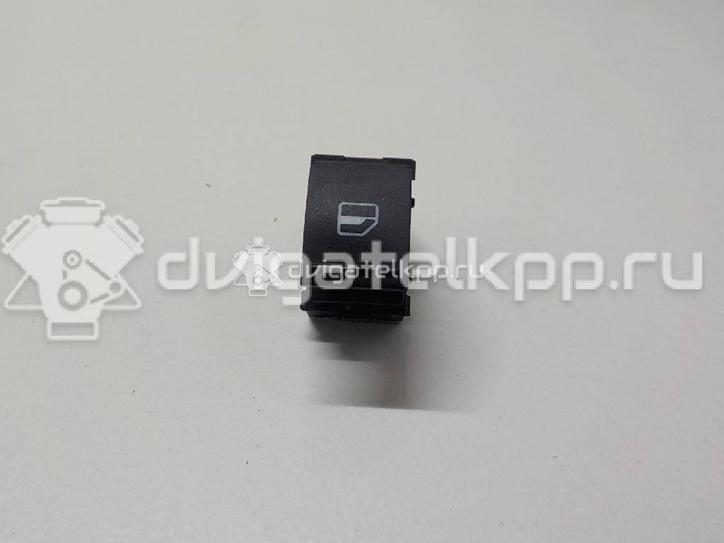 Фото Кнопка стеклоподъемника  7L6959855B для Seat Ibiza / Leon / Toledo / Alhambra / Altea {forloop.counter}}