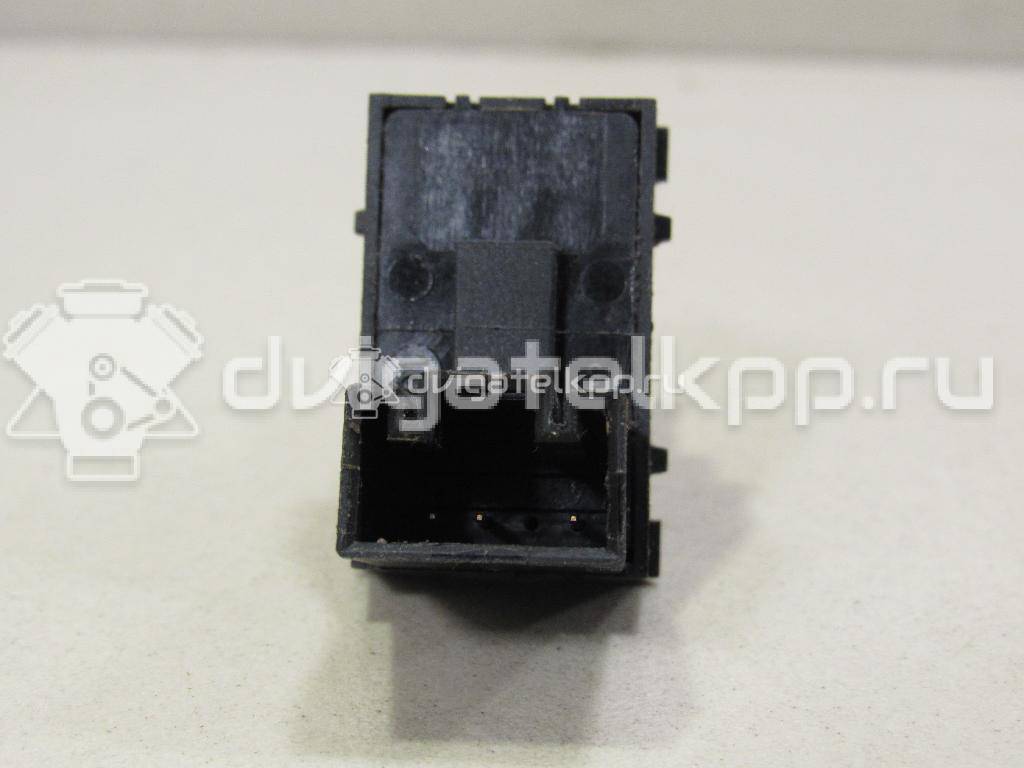 Фото Кнопка стеклоподъемника  7L6959855B для Seat Ibiza / Leon / Toledo / Alhambra / Altea {forloop.counter}}