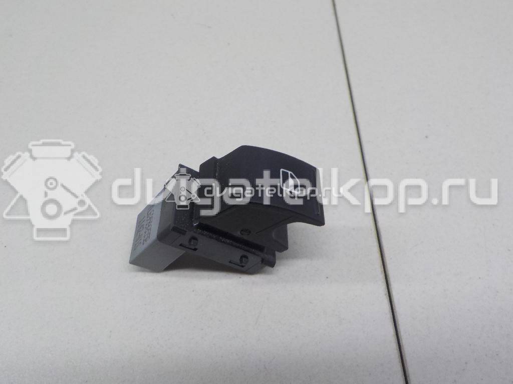 Фото Кнопка стеклоподъемника  7L6959855B для Seat Ibiza / Leon / Toledo / Alhambra / Altea {forloop.counter}}