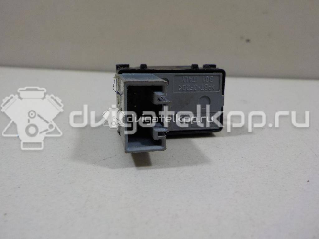 Фото Кнопка стеклоподъемника  7L6959855B для Seat Ibiza / Leon / Toledo / Alhambra / Altea {forloop.counter}}