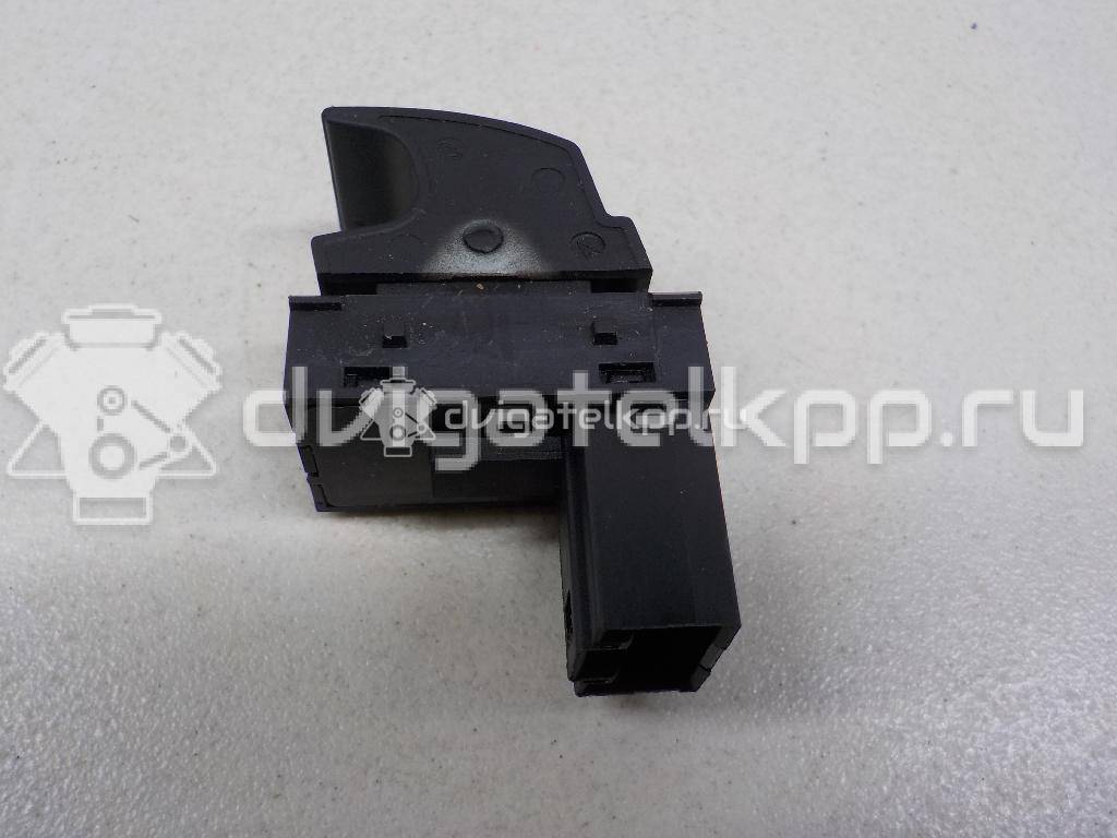 Фото Кнопка стеклоподъемника  7L6959855B для Seat Ibiza / Leon / Toledo / Alhambra / Altea {forloop.counter}}