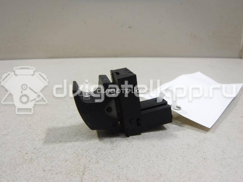 Фото Кнопка стеклоподъемника  7L6959855B для Seat Ibiza / Leon / Toledo / Alhambra / Altea {forloop.counter}}