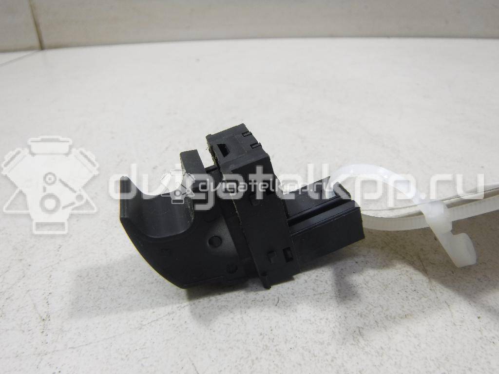 Фото Кнопка стеклоподъемника  7L6959855B для Seat Ibiza / Leon / Toledo / Alhambra / Altea {forloop.counter}}