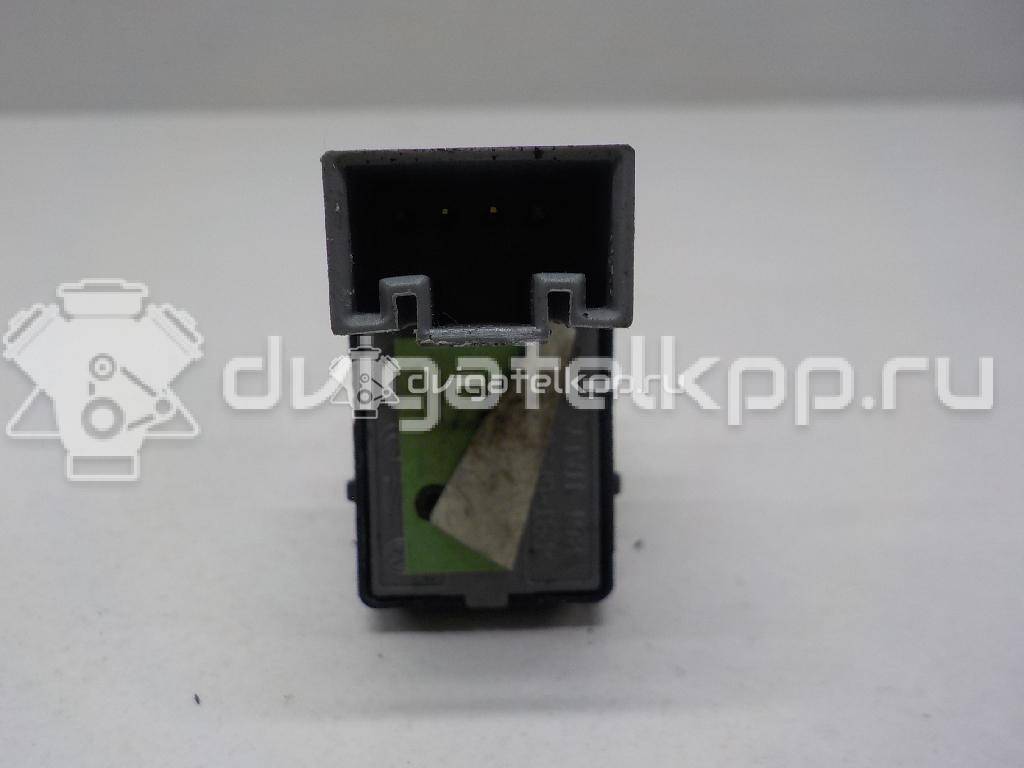 Фото Кнопка стеклоподъемника  7L6959855B для Seat Ibiza / Leon / Toledo / Alhambra / Altea {forloop.counter}}