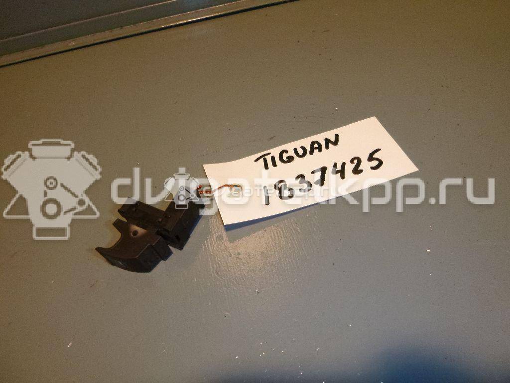 Фото Кнопка стеклоподъемника  7L6959855B для Seat Ibiza / Leon / Toledo / Alhambra / Altea {forloop.counter}}