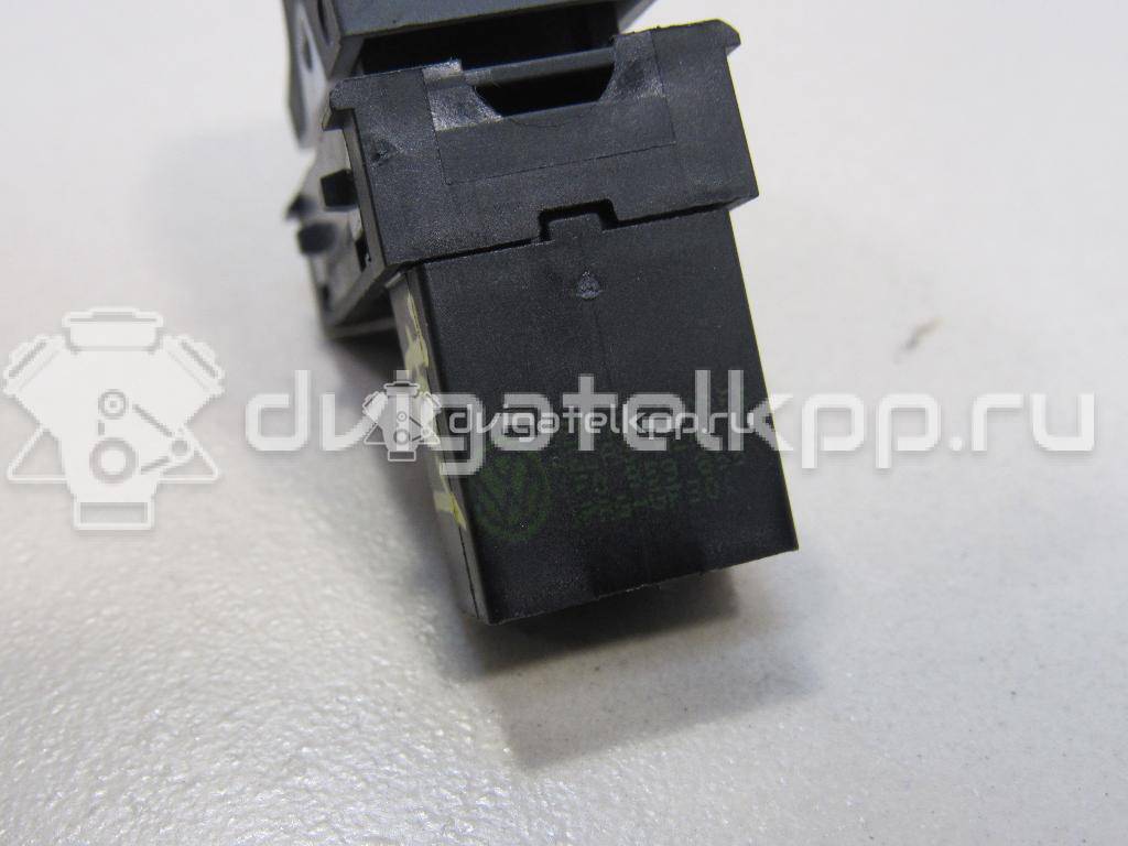 Фото Кнопка стеклоподъемника  1F0959855 для Seat Ibiza / Leon / Toledo / Alhambra / Altea {forloop.counter}}