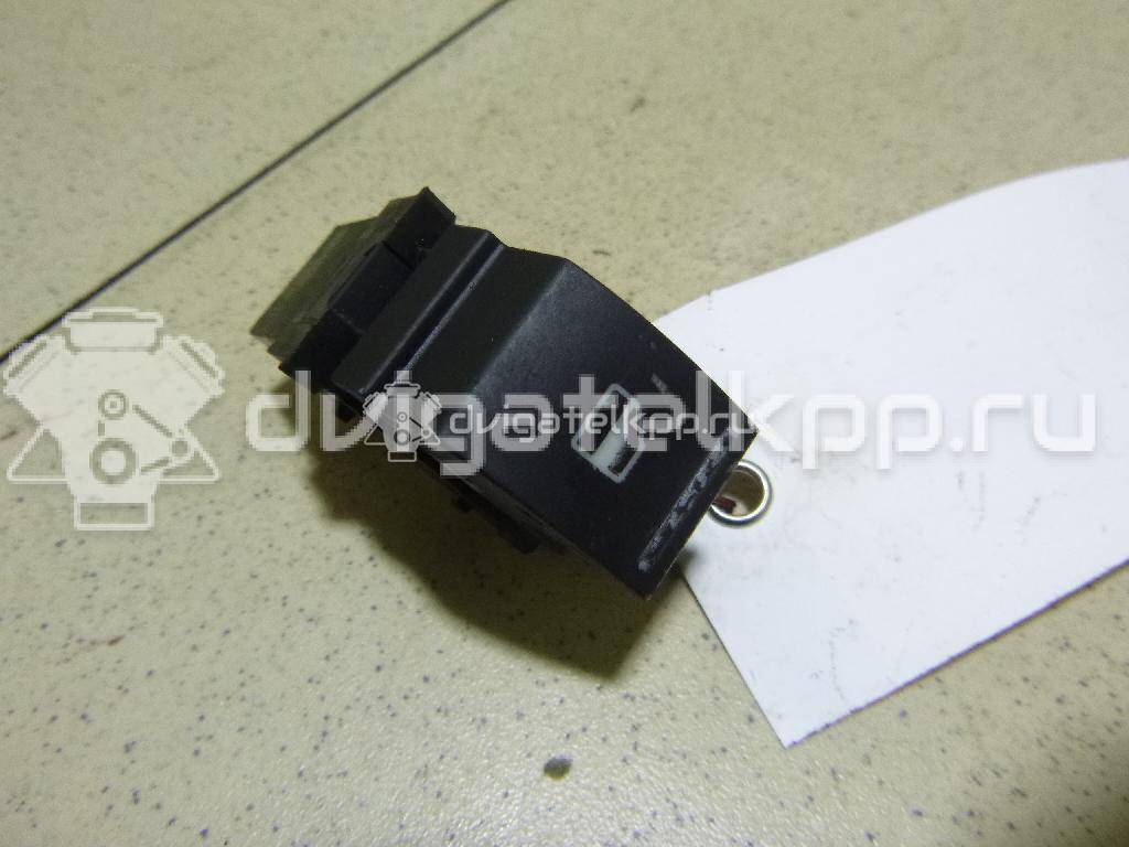 Фото Кнопка стеклоподъемника  1F0959855 для Seat Ibiza / Leon / Toledo / Alhambra / Altea {forloop.counter}}