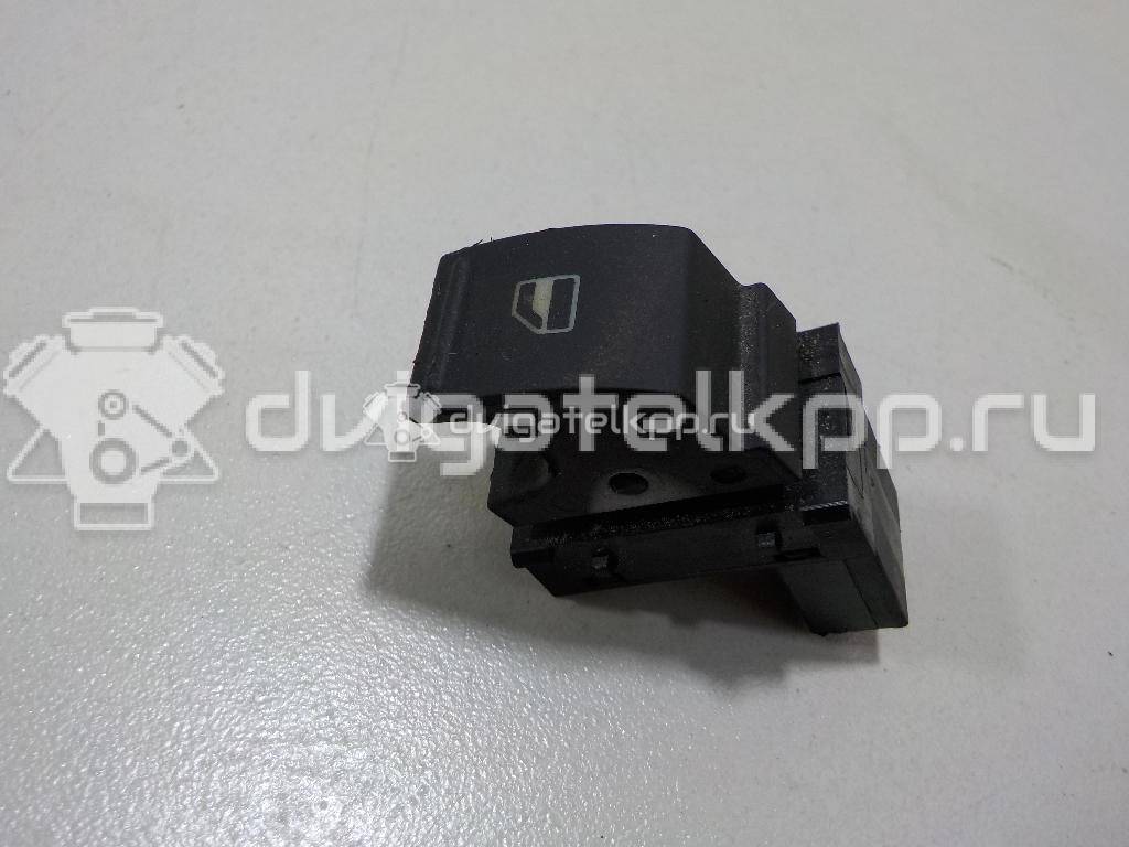 Фото Кнопка стеклоподъемника  1F0959855 для Seat Ibiza / Leon / Toledo / Alhambra / Altea {forloop.counter}}