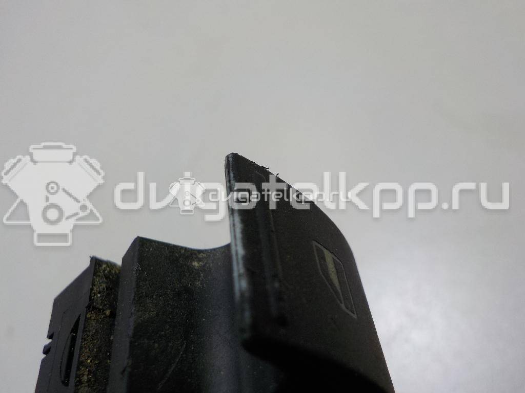 Фото Кнопка стеклоподъемника  1F0959855 для Seat Ibiza / Leon / Toledo / Alhambra / Altea {forloop.counter}}