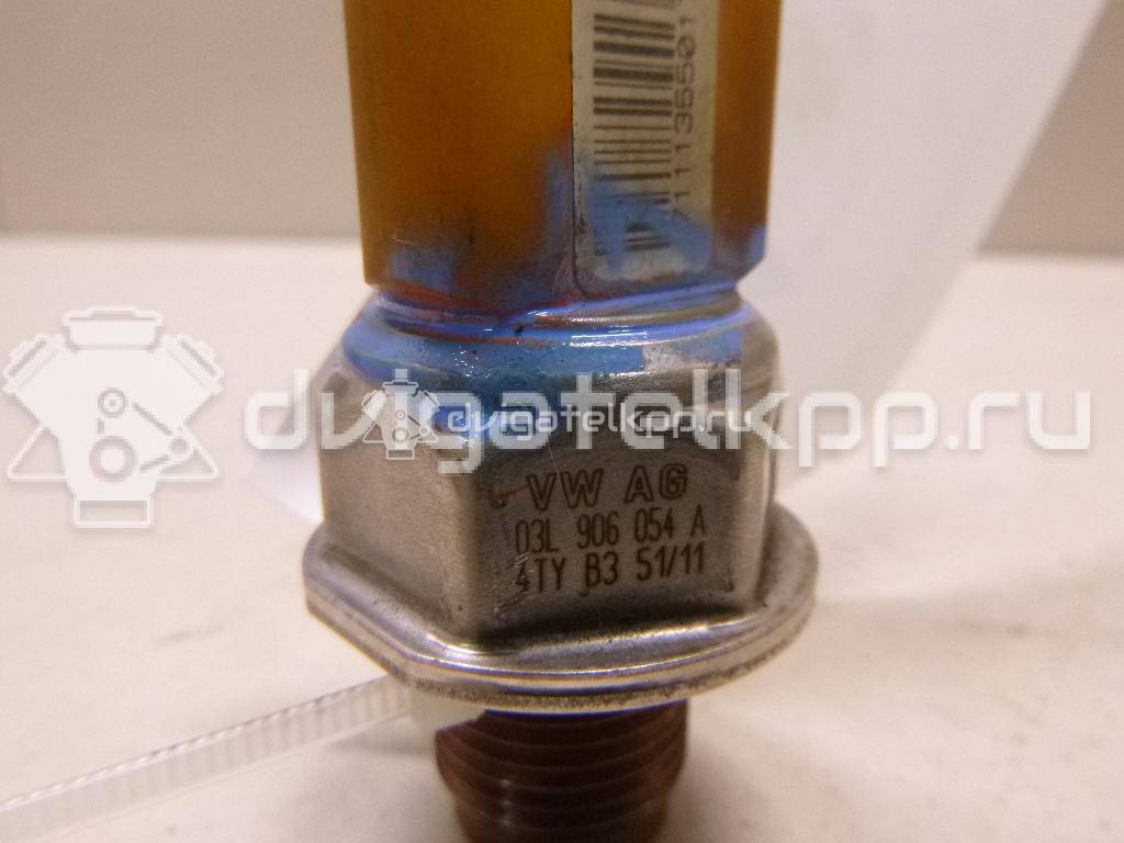 Фото Датчик давления топлива  03L906054A для Seat Ibiza / Leon / Toledo / Alhambra / Altea {forloop.counter}}