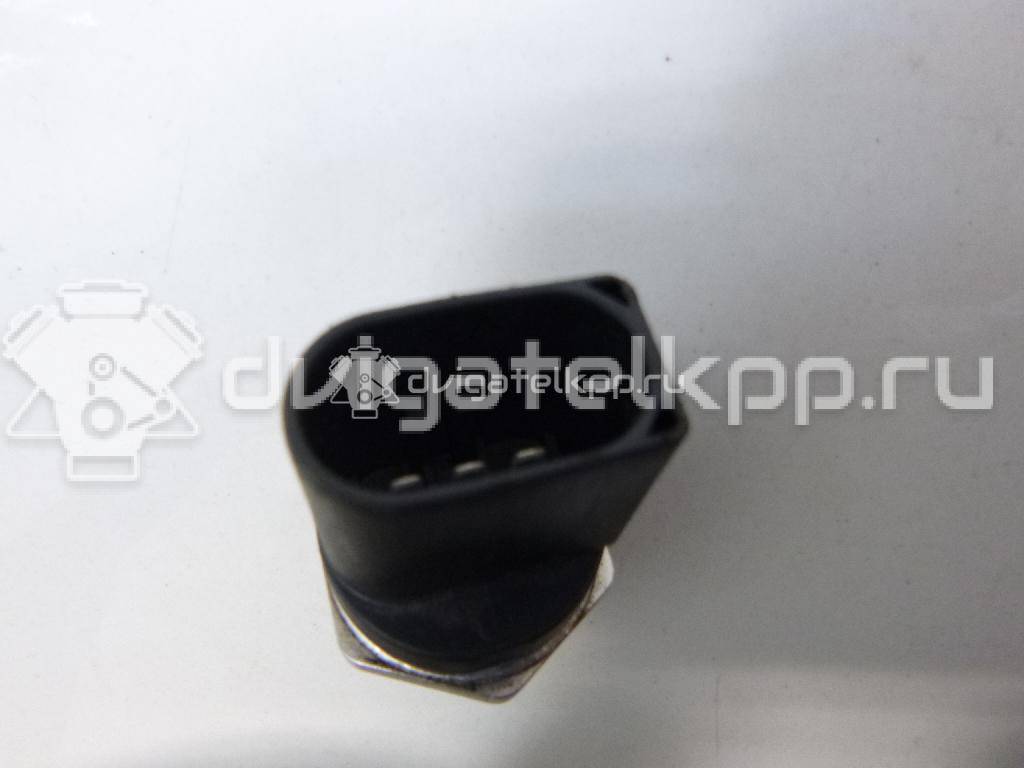 Фото Датчик давления топлива  06J906051B для Seat Ibiza / Leon / Toledo / Alhambra / Altea {forloop.counter}}