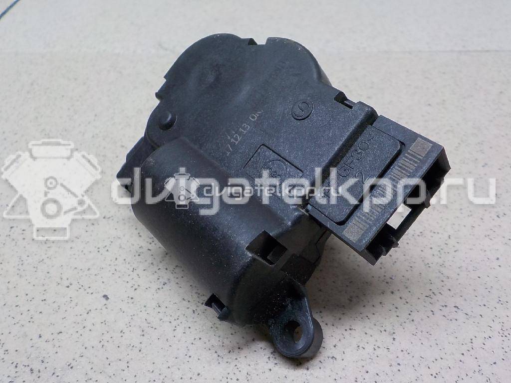 Фото Моторчик заслонки отопителя  5q0907511h для Seat Leon / Alhambra / Ateca Kh7 {forloop.counter}}