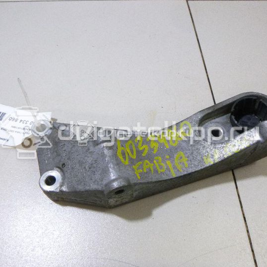 Фото Кронштейн генератора  030145169N для Seat Leon / Toledo