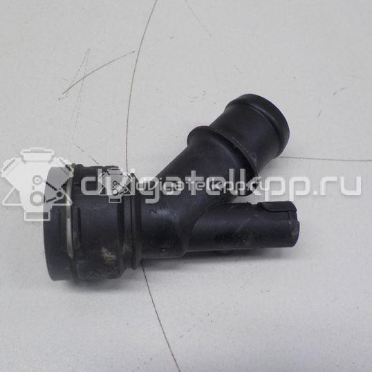 Фото Фланец / тройник  6Q0122291F для Seat Ibiza / Cordoba / Leon / Toledo / Alhambra