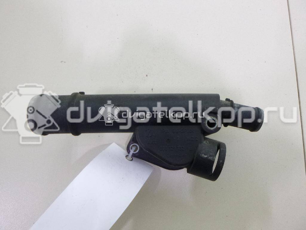 Фото Фланец двигателя системы охлаждения  038121132G для Seat Ibiza / Cordoba / Leon / Toledo / Altea {forloop.counter}}