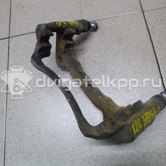 Фото Скоба суппорта переднего правого  8V0615126 для Seat Leon / Alhambra