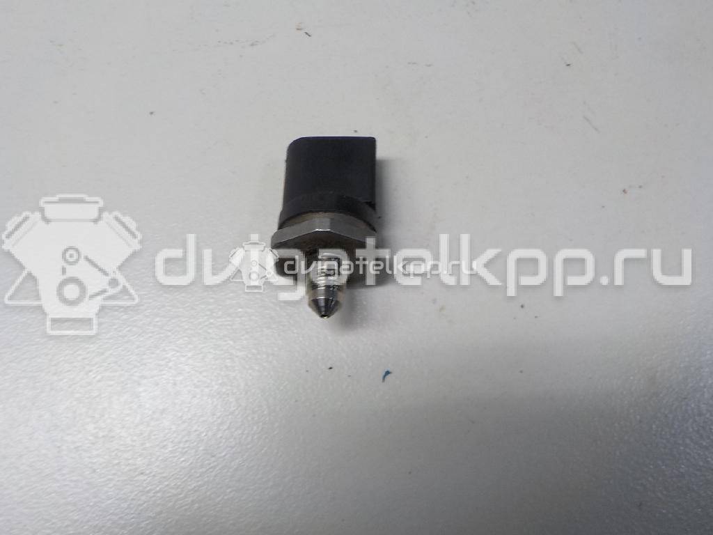 Фото Датчик давления топлива  06j906051f для Seat Ibiza / Leon / Toledo / Alhambra / Ateca Kh7 {forloop.counter}}