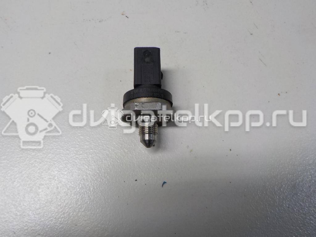 Фото Датчик давления топлива  06j906051f для Seat Ibiza / Leon / Toledo / Alhambra / Ateca Kh7 {forloop.counter}}