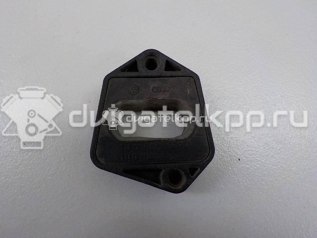 Фото Кронштейн радиатора  1J0806157A для Seat Toledo {forloop.counter}}