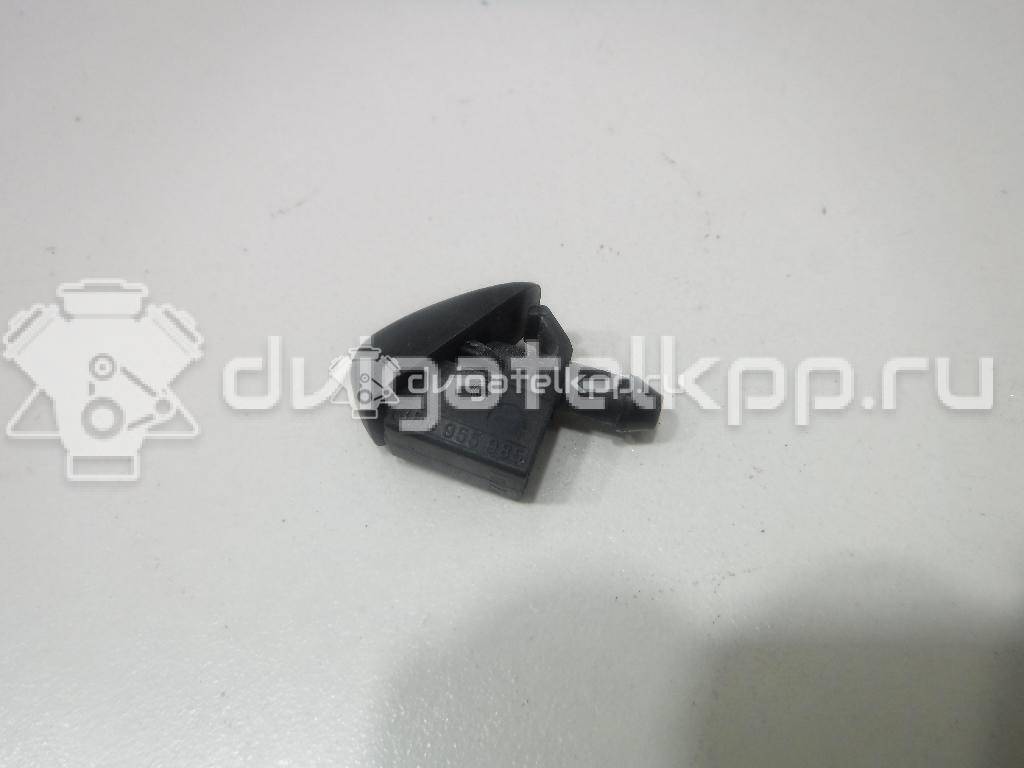 Фото Форсунка омывателя лобового стекла  3B0955985 для Skoda Fabia / Octavia {forloop.counter}}