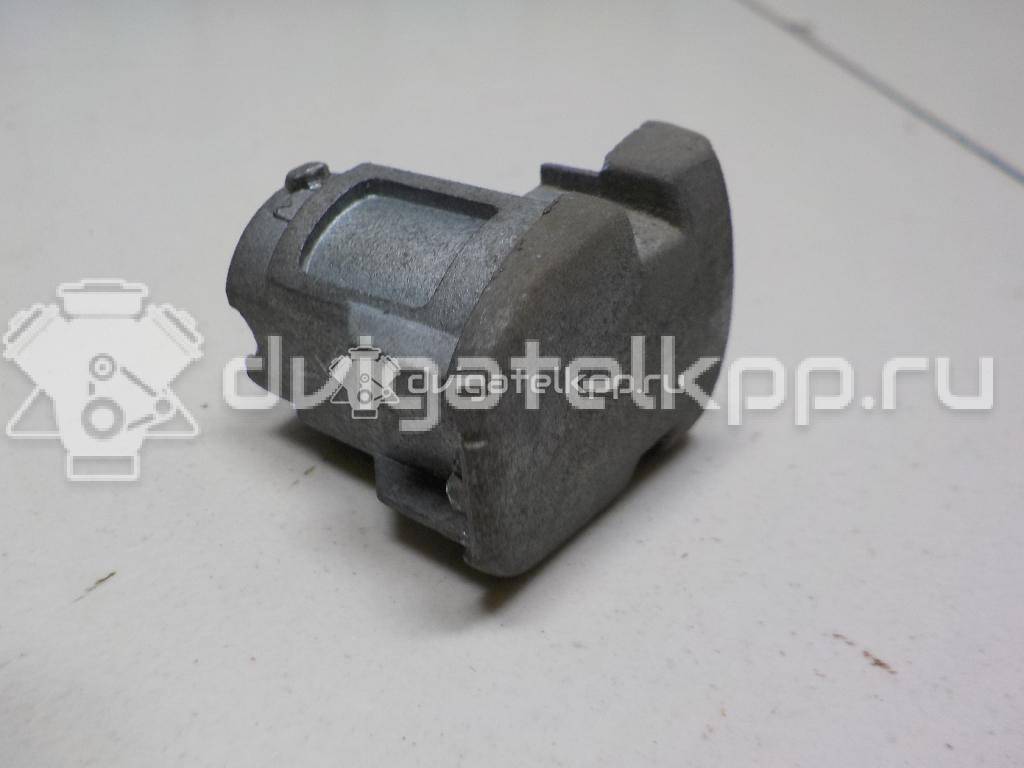 Фото Накладка вставки замка двери  6Y0839167 для Skoda Roomster 5J / Octaviaii 1Z3 / Fabia / Octavia / Superb {forloop.counter}}