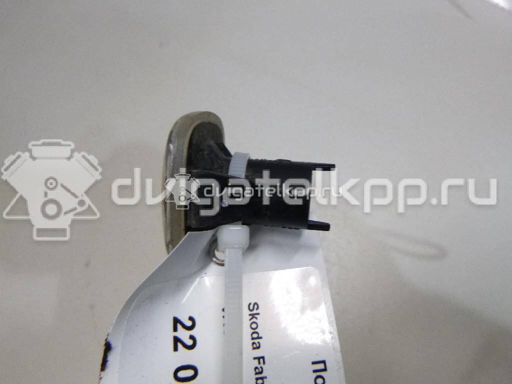 Фото Повторитель на крыло белый  1U0949127B для Skoda Roomster 5J / Octaviaii 1Z3 / Fabia / Octavia / Superb {forloop.counter}}