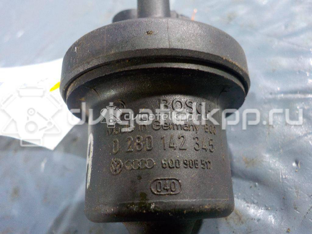 Фото Клапан вентиляции топливного бака  6q0906517 для Skoda Roomster 5J / Octaviaii 1Z3 / Yeti 5L / Fabia / Octavia {forloop.counter}}