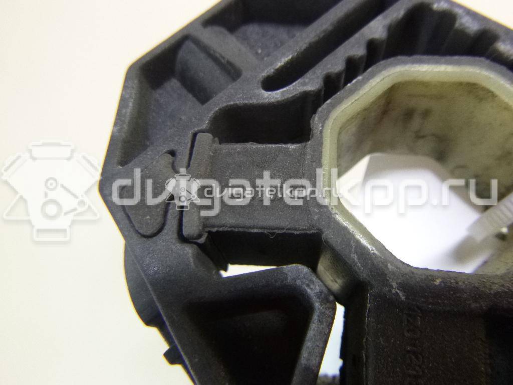 Фото Кронштейн радиатора  1K0121367D для Skoda Roomster 5J / Yeti 5L / Fabia / Superb / Rapid {forloop.counter}}