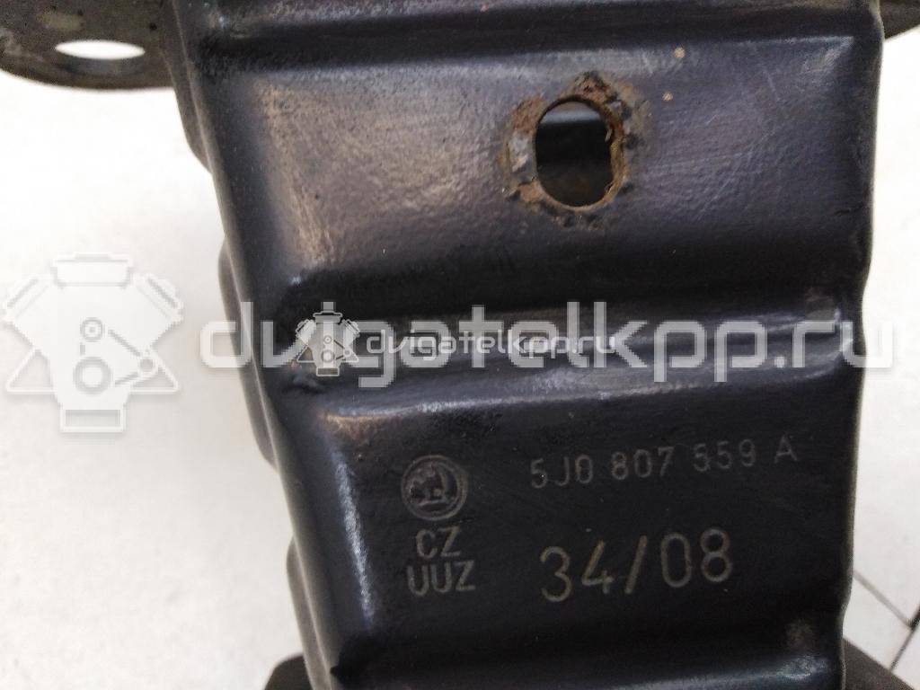 Фото Усилитель переднего бампера  5J0807109B для Skoda Roomster 5J / Fabia {forloop.counter}}