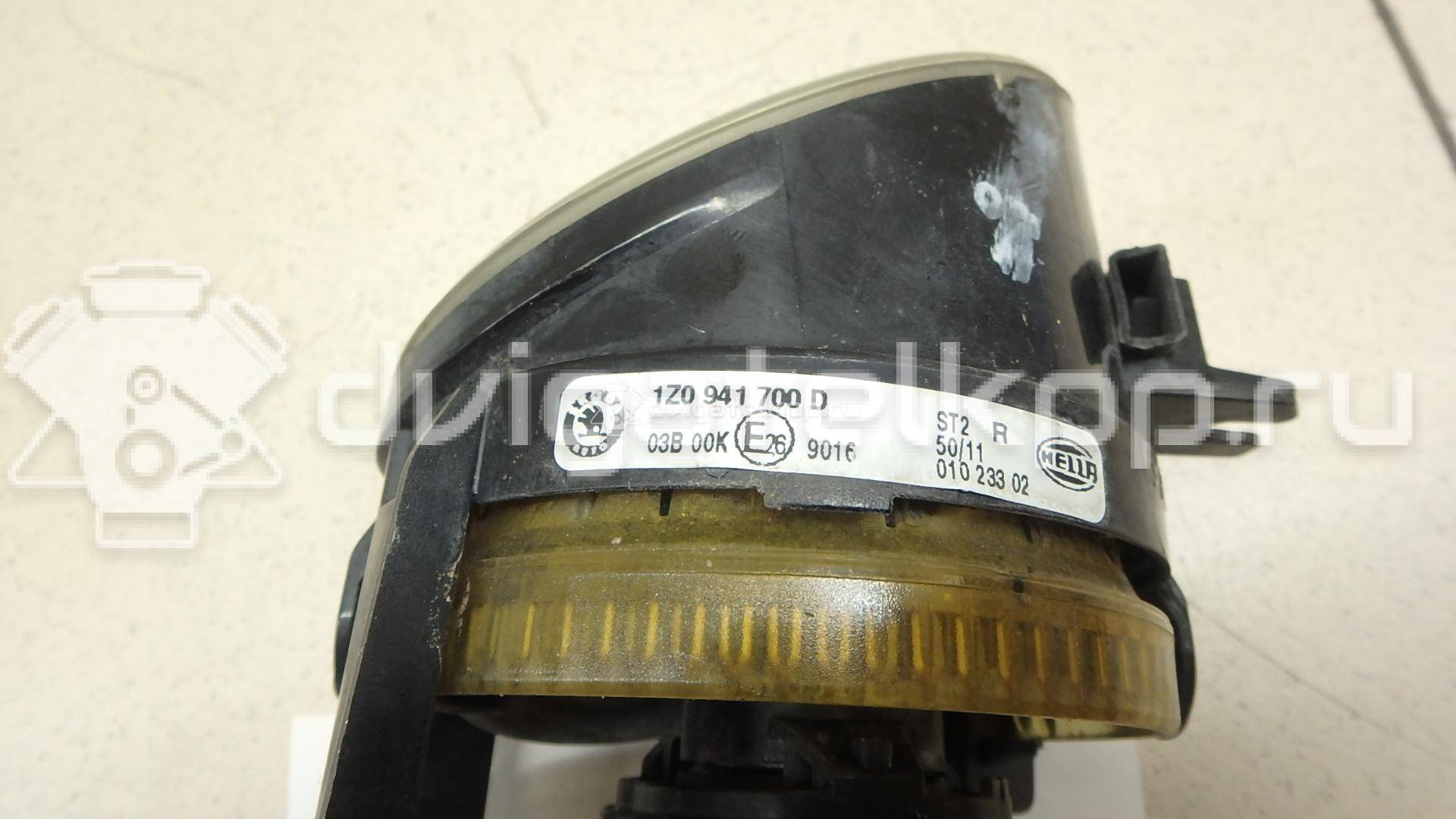 Фото Фара противотуманная правая  1Z0941702D для Skoda Roomster 5J / Fabia / Octavia / Octaviaii 1Z3 {forloop.counter}}