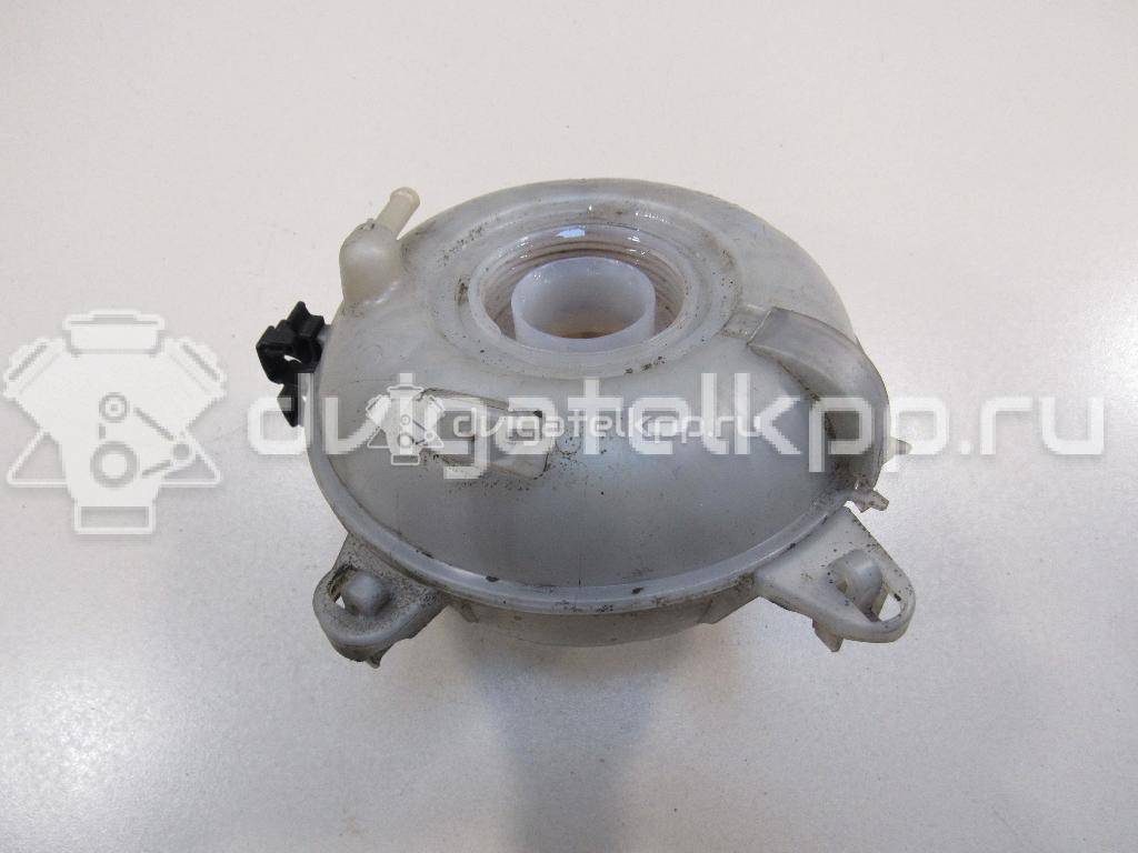 Фото Бачок расширительный  5Q0121407D для Skoda Fabia / Octavia / Superb / Yeti 5L {forloop.counter}}