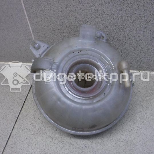 Фото Бачок расширительный  5Q0121407G для Skoda Fabia / Octavia / Superb / Yeti 5L